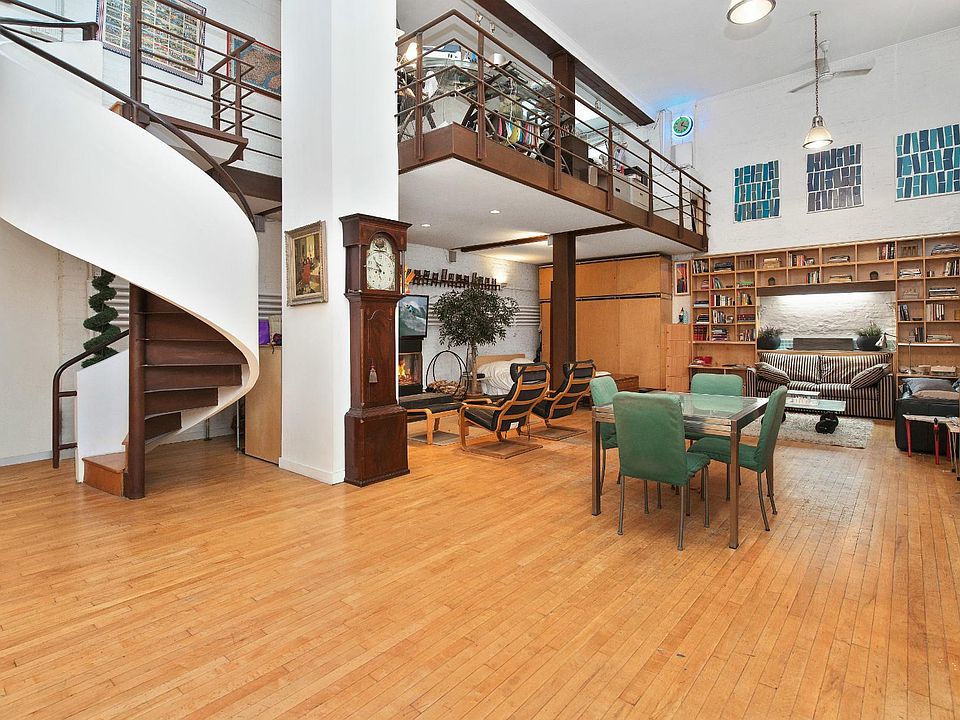 1st image of 3 Great Jones St Rear 1