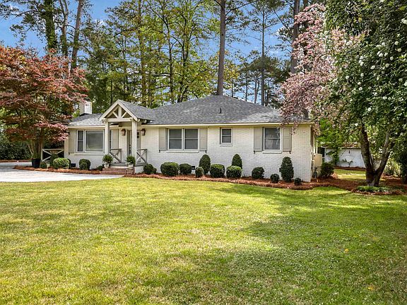 2nd image of 5822 Pinebranch Rd