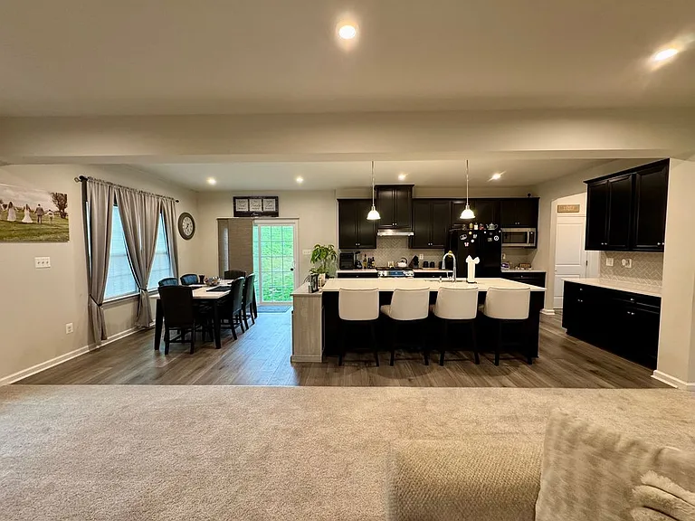 203 Braeburn Dr — Photo 14