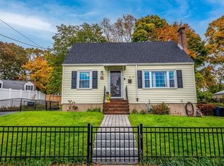 35 Halsey Rd, Hyde Park, MA 02136