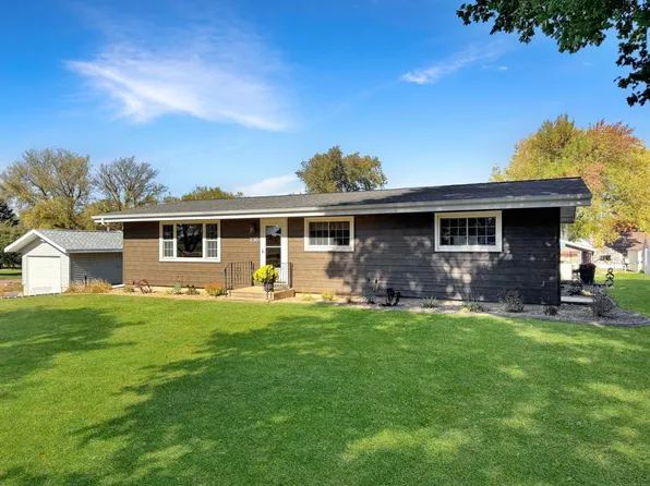 230 Prairie St, Lake Wilson, MN 56151