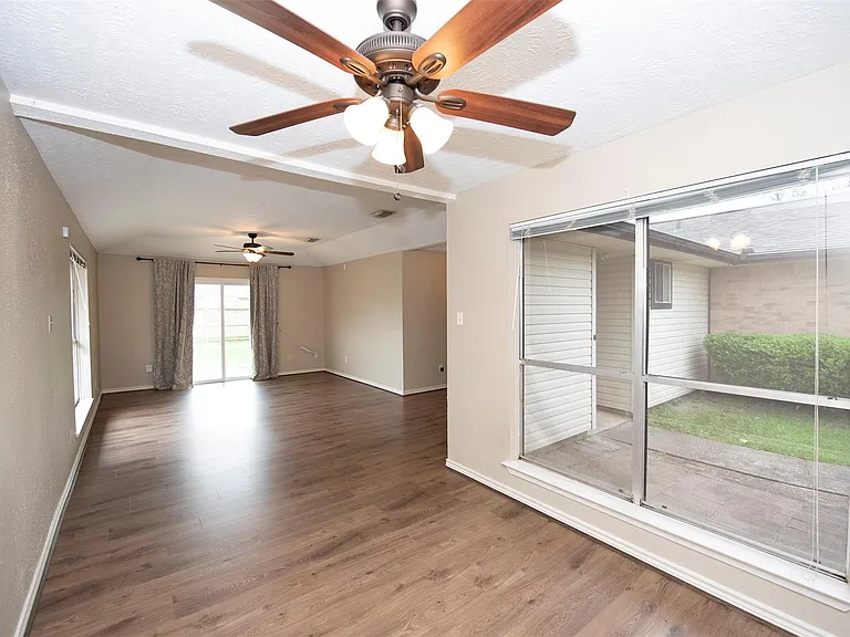 2513 Harpers Ferry Dr — Photo 14