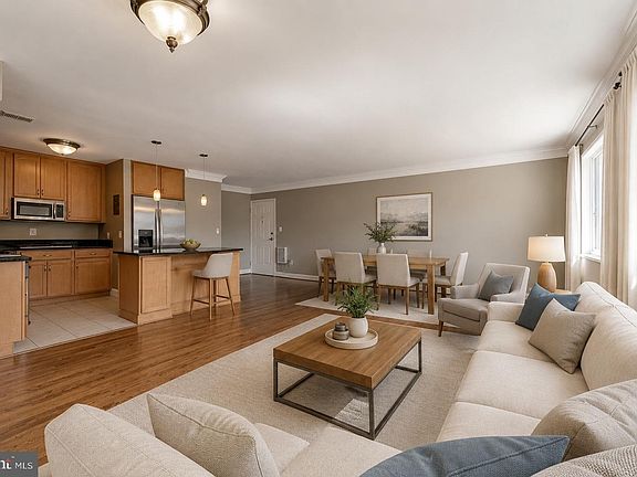 2nd image of 2016 N Adams St APT 408