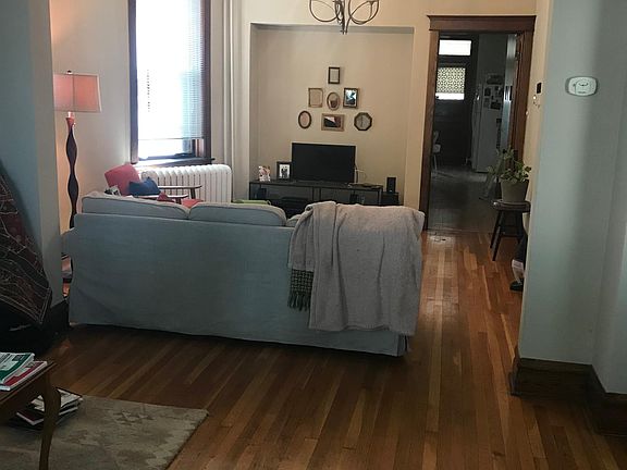 4th image of 2636 N Francisco Ave