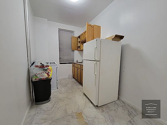 2nd image of 5511 Fort Hamilton Pkwy #4