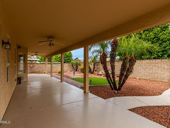 3rd image of 14386 W CARLIN Drive