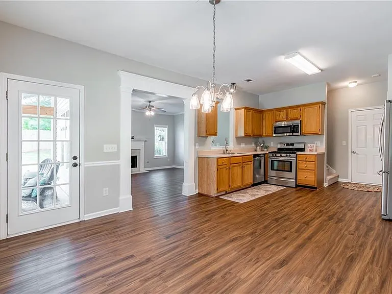 134 Lexington Parke Dr — Photo 17