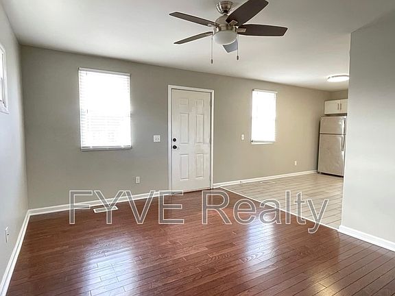 2nd image of 26 Jay St