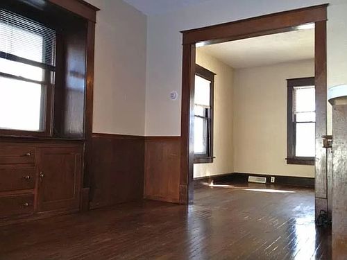 2nd image of 2152 Dana St