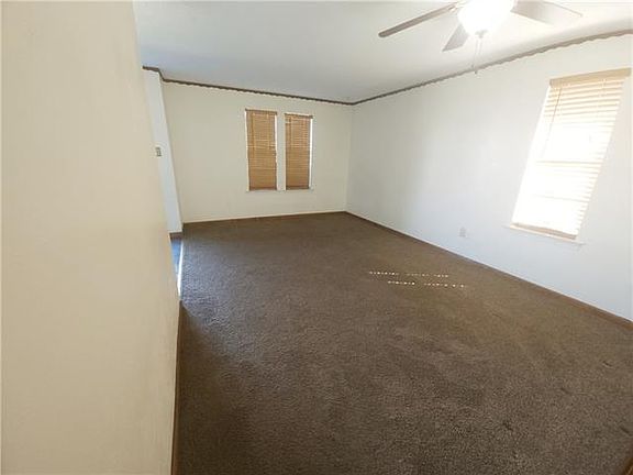 3rd image of 2132 Edenborn Ave