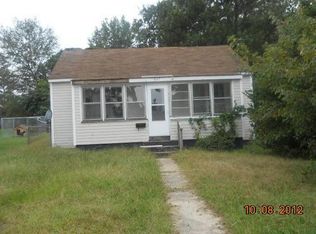 927 Raleigh St, Roanoke Rapids, NC 27870