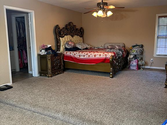 2nd image of 3832 Buckingham Dr