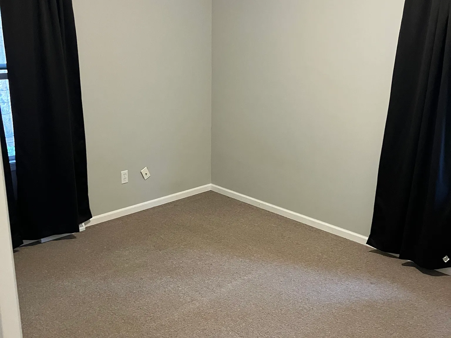 3 bed, $1,700 — Photo 2