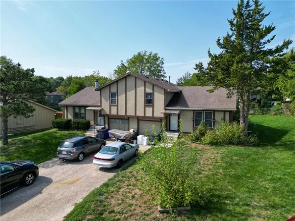 15930 W 123rd St, Olathe, KS 66062