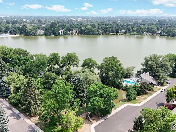 3rd image of 2707 Silver Creek Dr