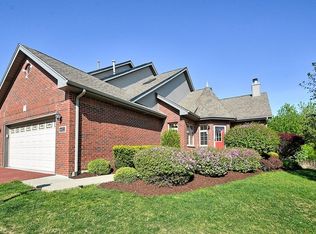 16821 Crystal Ct, Tinley Park, IL