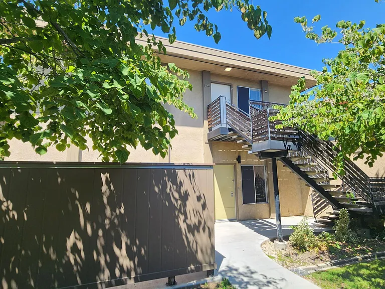 5994 Lake Crest Way #15 — Photo 32
