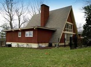 63 Overlook Rd N, White Plains, NY 10603