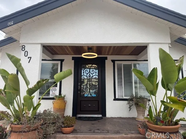 807 N Pearl Ave, Compton, CA 90221