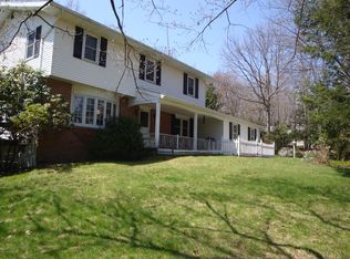 Price Dr, Cresco, PA 18326