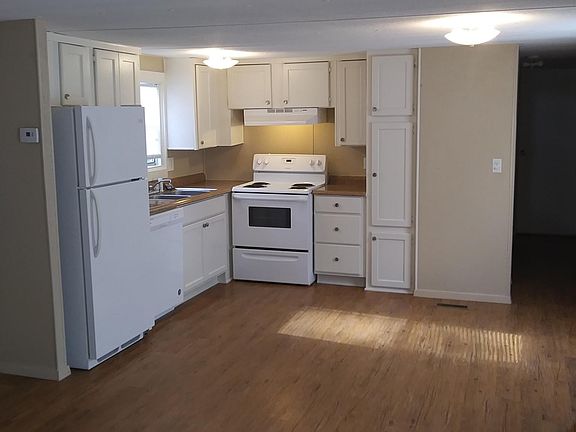 3rd image of 2000 S Burleson Blvd Trlr 4
