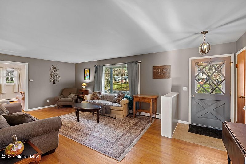 5th image of 14 Eastwood Drive