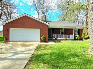 811 Beechwood Street, Sellersburg, IN