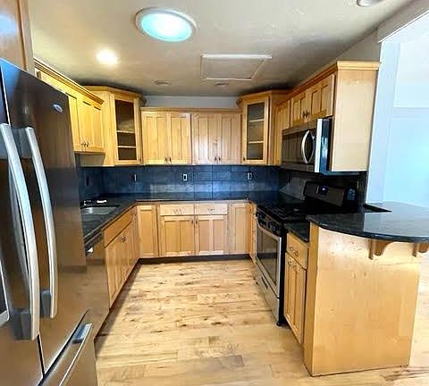Kitchen. Gas range. Stainless appliances. Lots of cabinets.