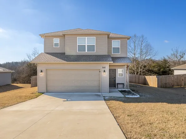 146 Cooper St, Huntsville, AR 72740