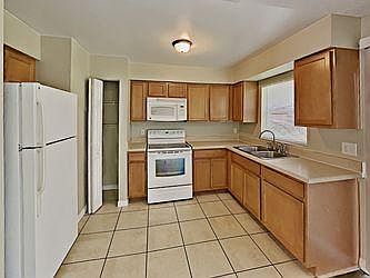 4th image of 108 Celava Ct #1