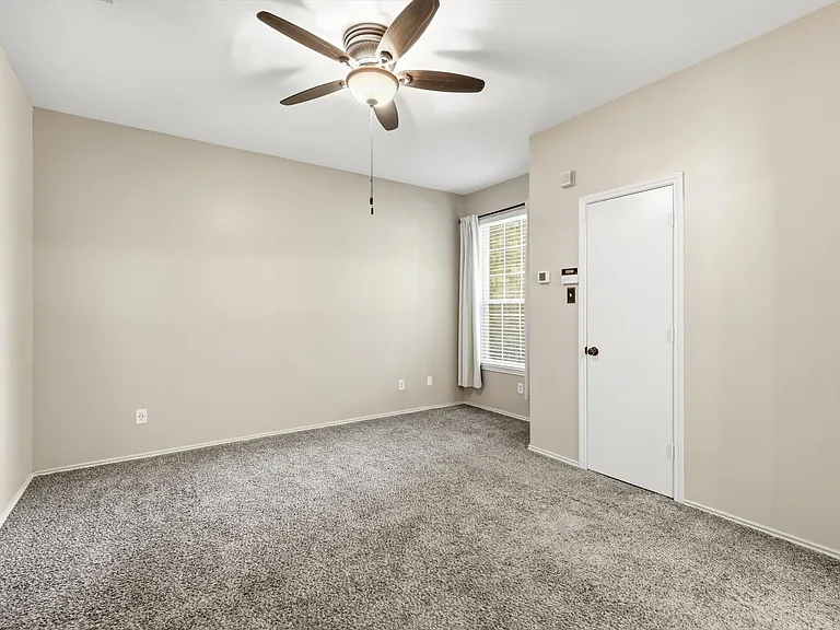 2917 Roxboro Rd — Photo 13
