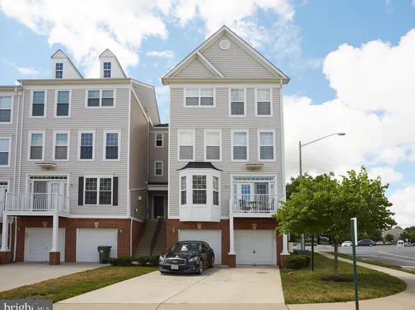 2497 Curie Ct #112, Oak Hill, VA 20171
