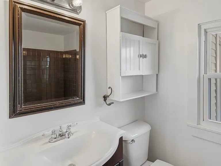 1164 Brookwood Ave — Photo 9
