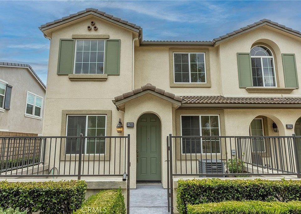 1st image of 1120 N Solano Privado APT A