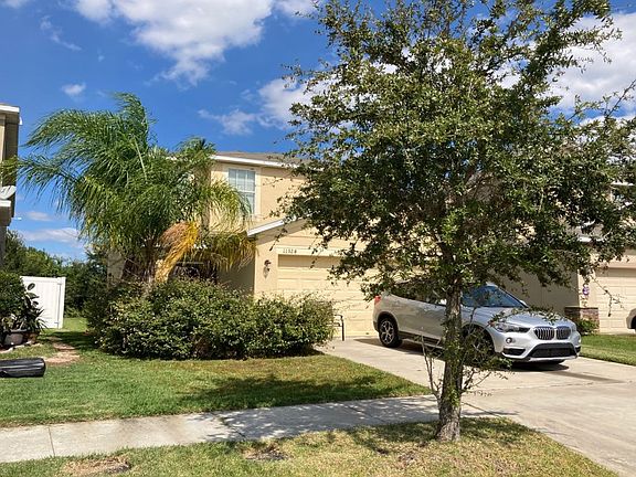 3rd image of 11324 Villas On The Green Dr
