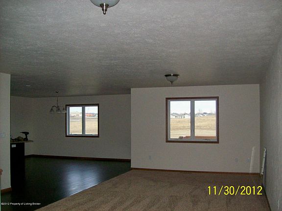 3rd image of 2342 Prairie Oak Dr