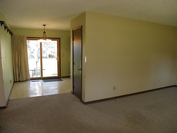 4th image of 2203 Sheridan Dr