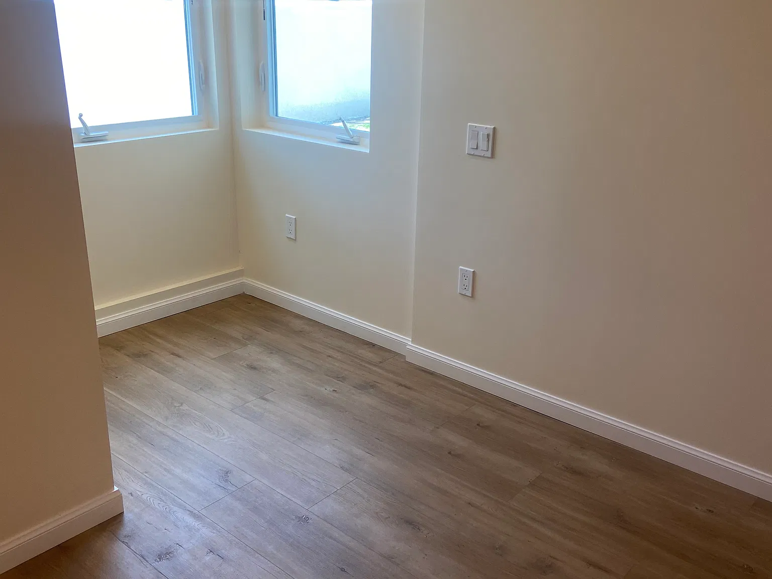 3118 W 48th St — Photo 1