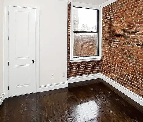 Rented by Avenues Real Estate | media 10