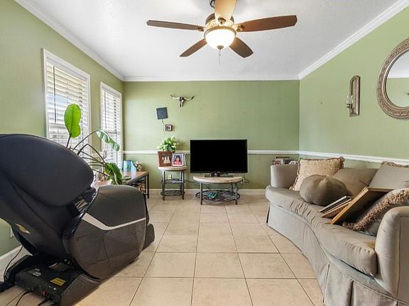 4th image of 3027 Ryson St