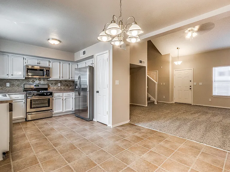 14240 Gil Reyes Dr — Photo 5