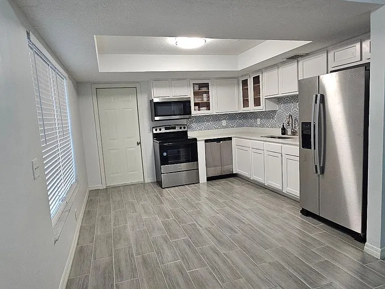 3610 Greenstone Pl — Photo 15