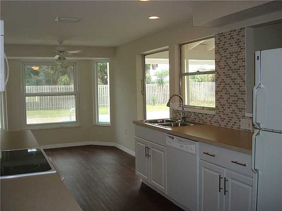 5th image of 258 Mount Vernon Dr