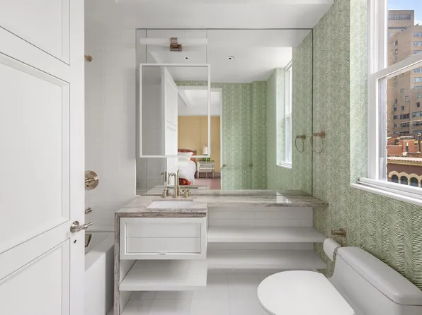 33 East 70th Street image 11 of 11