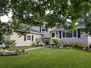 4512 Chatwood Dr, Stow, OH 44224