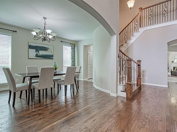 4th image of 10920 Patton Dr