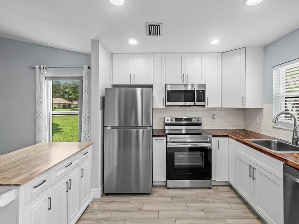28 VIA DE CASAS NORTE #28, Boynton Beach, FL 33426
