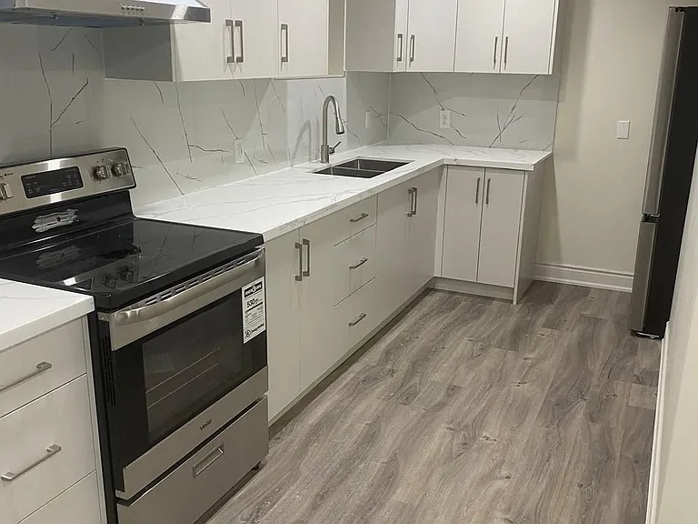 162 Agro St — Photo 2