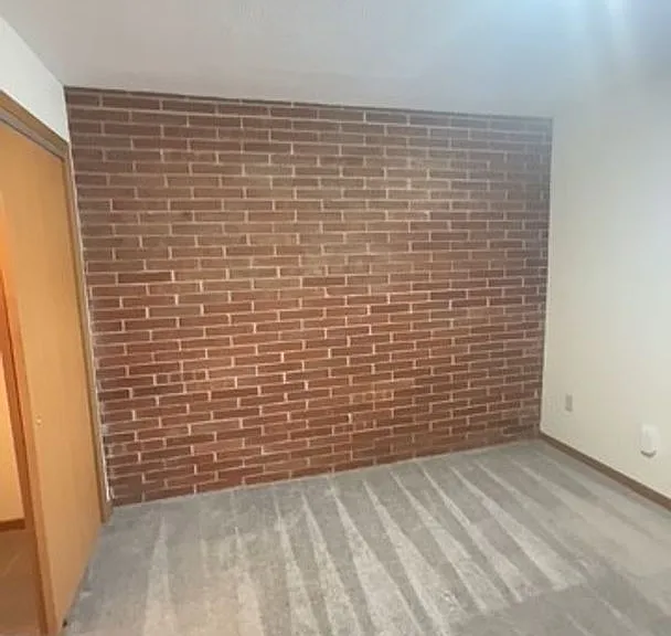 Pineview Apartments — Photo 25