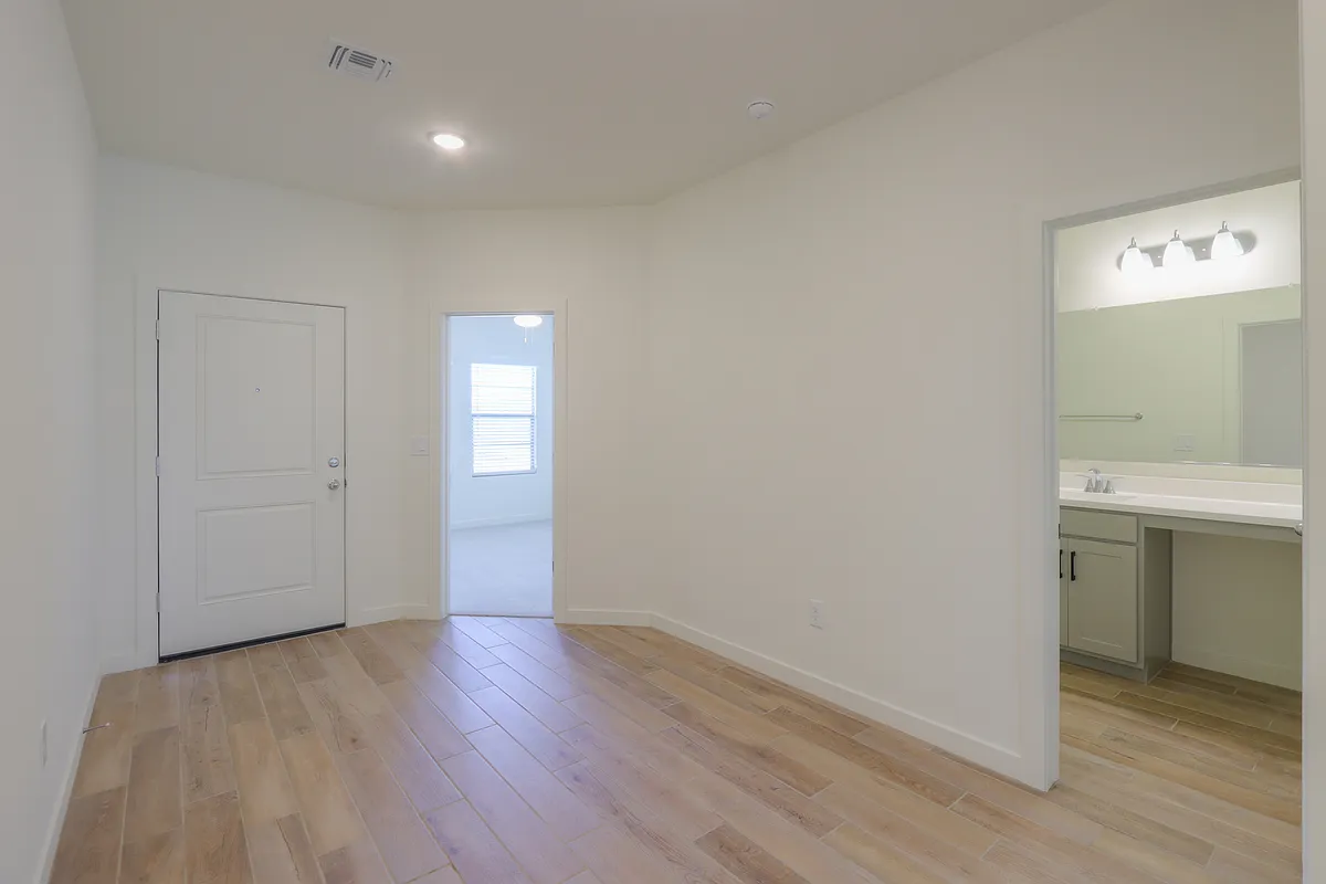 Building Photo - 40285 W Chambers Ave